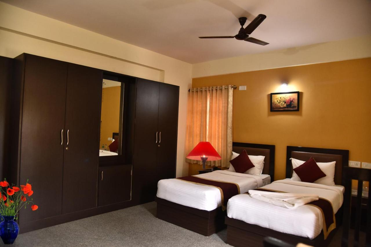 The Banjaara Suites Bangalore Exterior photo
