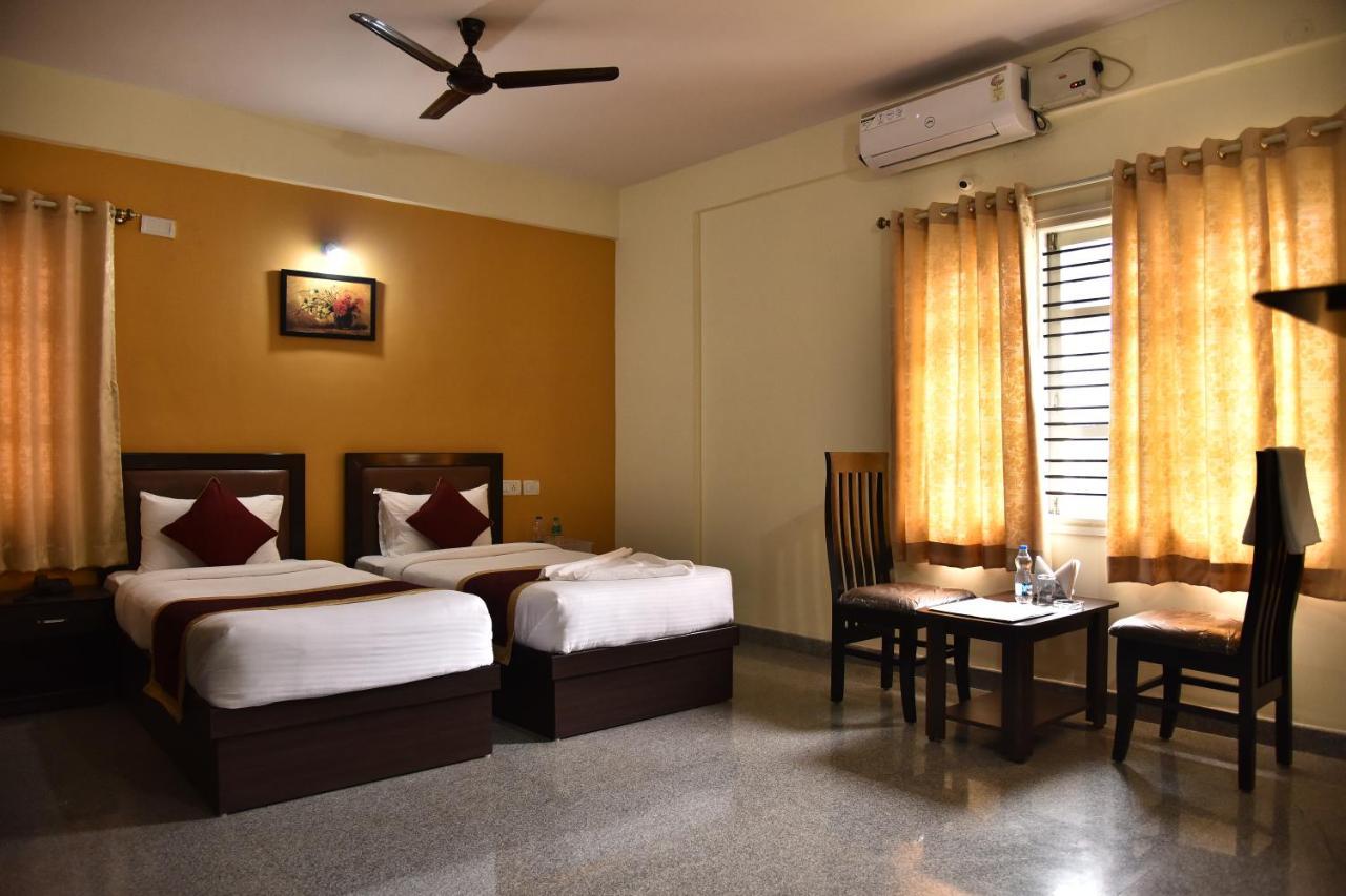 The Banjaara Suites Bangalore Exterior photo
