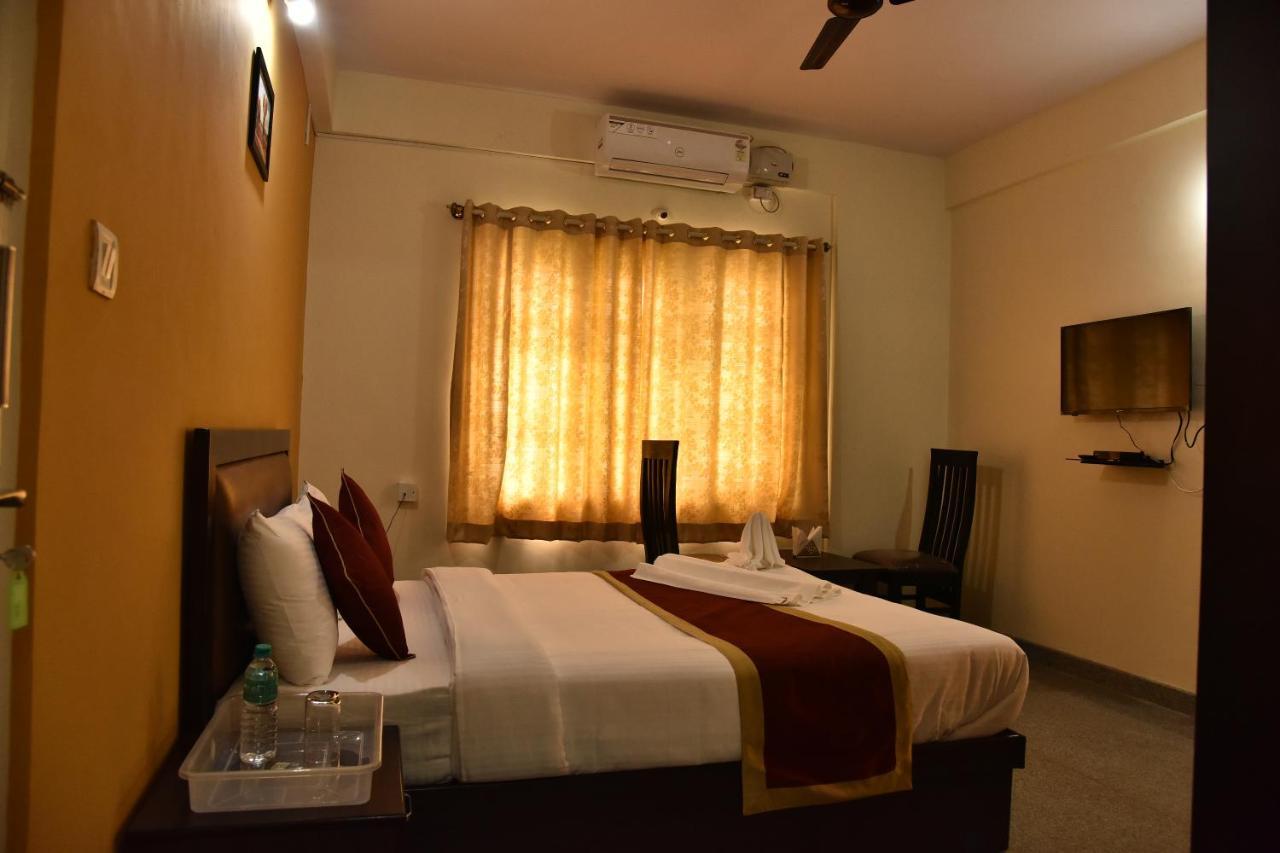 The Banjaara Suites Bangalore Exterior photo