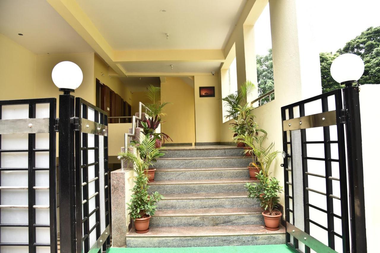 The Banjaara Suites Bangalore Exterior photo