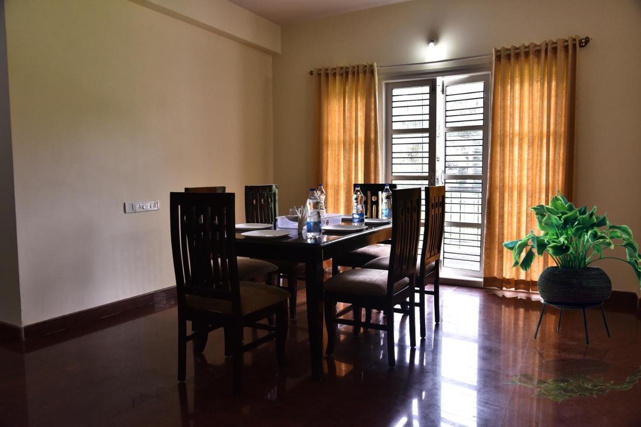The Banjaara Suites Bangalore Exterior photo
